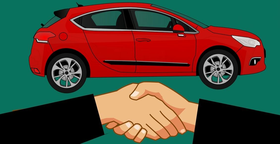 Como economizar no seguro do carro? Confira aqui algumas dicas simples. Fonte: Pixabay
